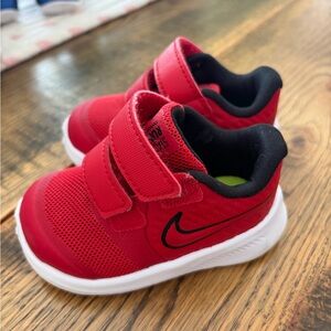 Nike Star Runner Kids Red and Black Sneakers